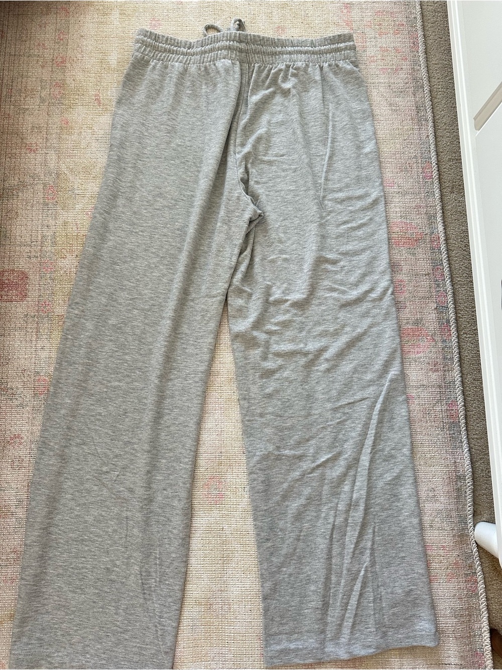 Aritzia Free Lounge Sweatpants - Picture 4 of 7